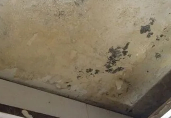 盘锦阳台漏水维修公司分享下盘锦卫生间渗水维修需要注意哪些问题。